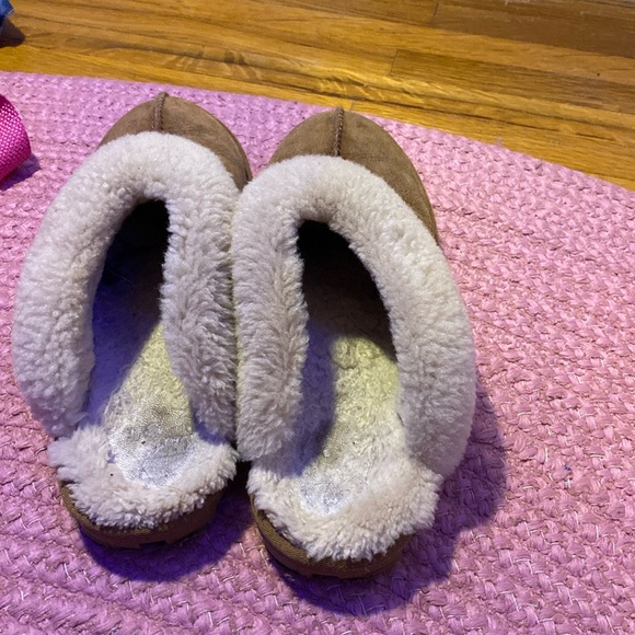 UGG Womens slipper mules size 9 - Picture 6 of 7